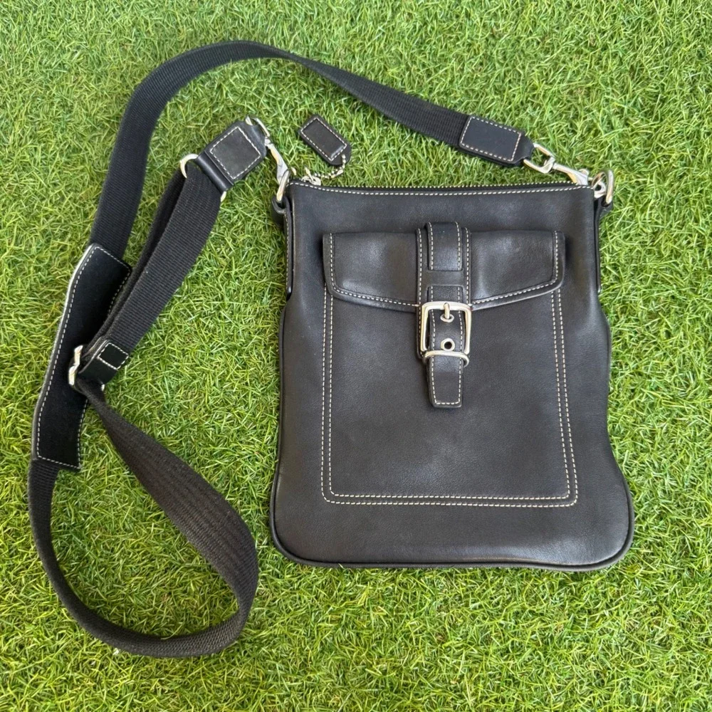 Coach Hampton Soho Black Leather Flap Crossbody Bag Silver Buckle Preppy